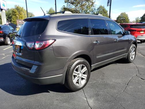 2017 Chevrolet Traverse LS