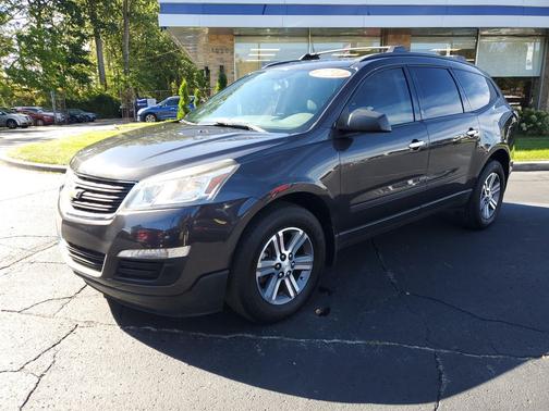 2017 Chevrolet Traverse LS