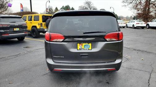 2020 Chrysler Pacifica Touring L