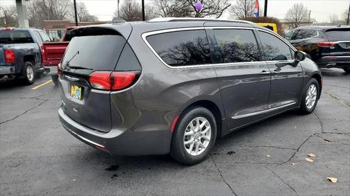 2020 Chrysler Pacifica Touring L