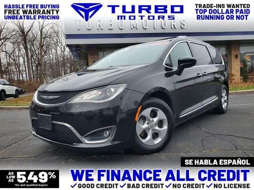 2017 Chrysler Pacifica Touring-L