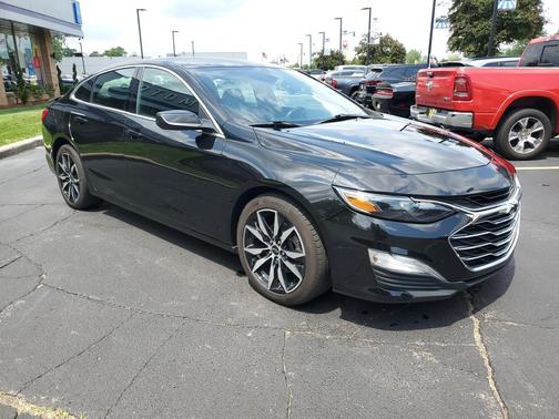 2021 Chevrolet Malibu FWD RS