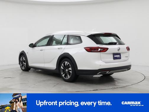 2019 Buick Regal TourX Essence
