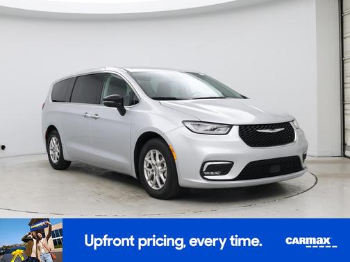 Silver 2024 Chrysler Pacifica Touring L