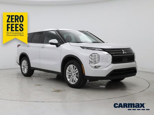 Gray 2023 Mitsubishi Outlander ES