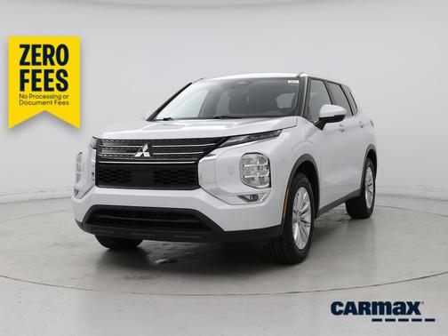 Gray 2023 Mitsubishi Outlander ES