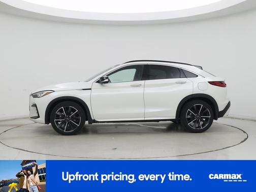 2022 INFINITI QX55 Essential