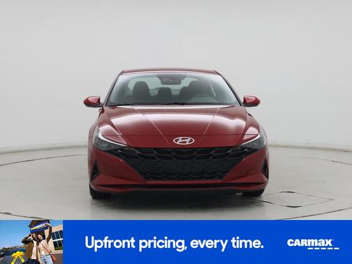 2022 Hyundai ELANTRA SE