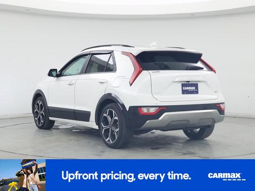 White 2024 Kia Niro EX Touring