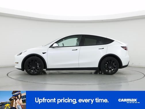 White 2024 Tesla Model Y Long Range