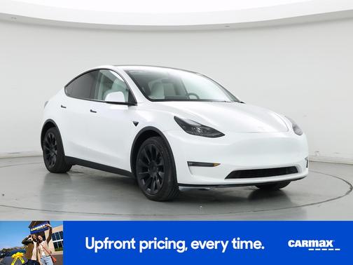 White 2024 Tesla Model Y Long Range