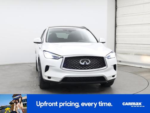 White 2023 INFINITI QX50 Luxe
