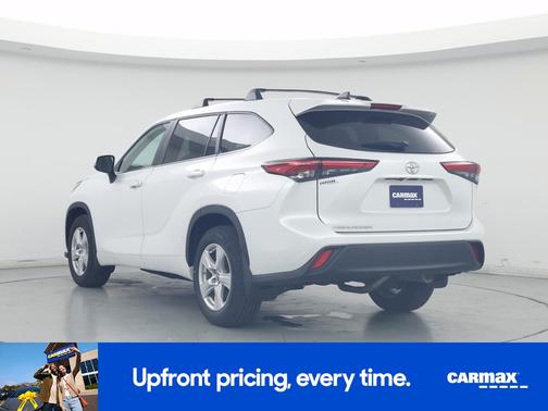 White 2023 Toyota Highlander L