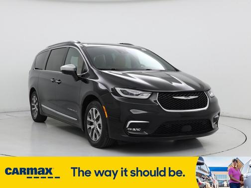2022 Chrysler Pacifica Hybrid Pinnacle