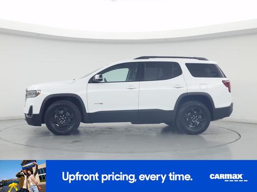 White 2023 GMC Acadia AT4