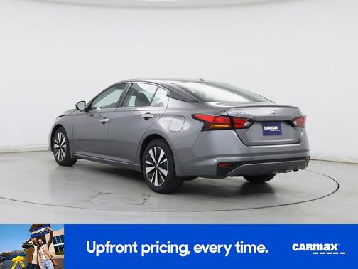 2022 Nissan Altima SV