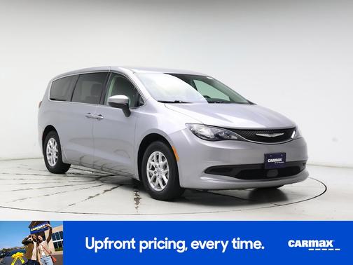 2021 Chrysler Voyager LX