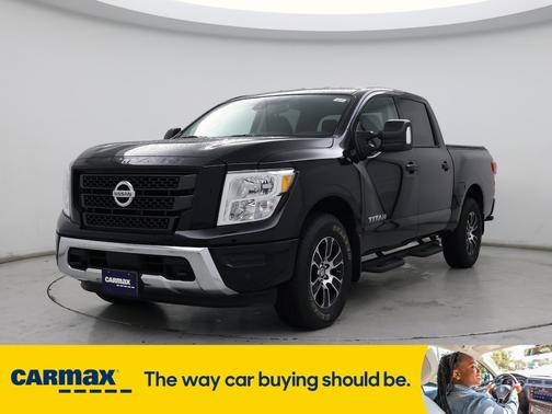 2022 Nissan Titan SV