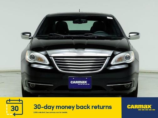 Photo 5 of 26 of 2011 Chrysler 200 Limited