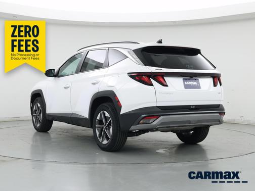White 2025 Hyundai TUCSON SEL