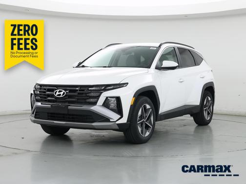 White 2025 Hyundai TUCSON SEL