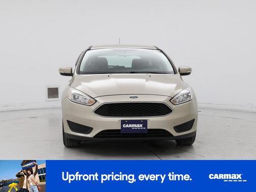 Gold 2018 Ford Focus SE