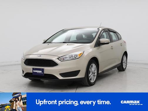 Gold 2018 Ford Focus SE