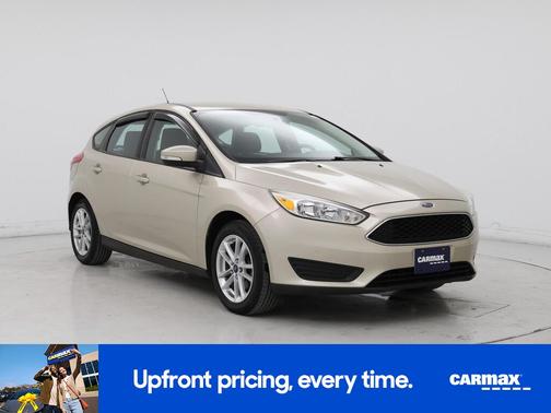 Gold 2018 Ford Focus SE