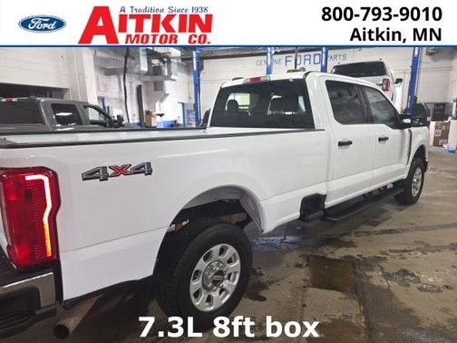 Oxford White 2024 Ford F-250 XLT