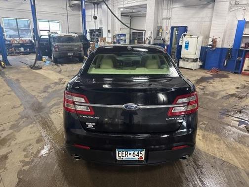 2019 Ford Taurus Limited