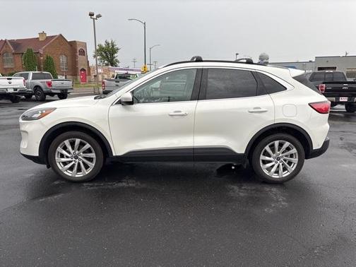 2022 Ford Escape Titanium
