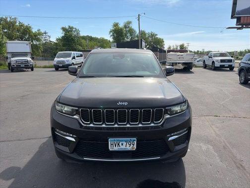 Diamond Black 2022 Jeep Grand Cherokee Limited