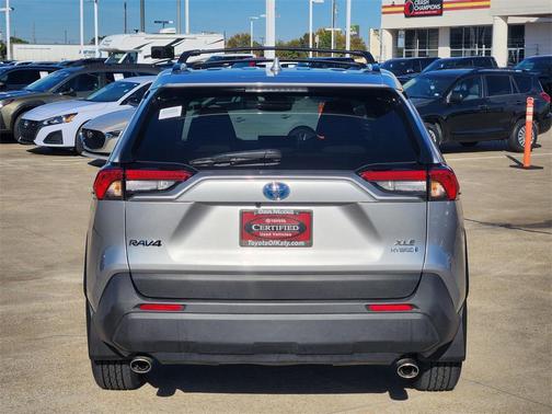 2024 Toyota RAV4 Hybrid XLE