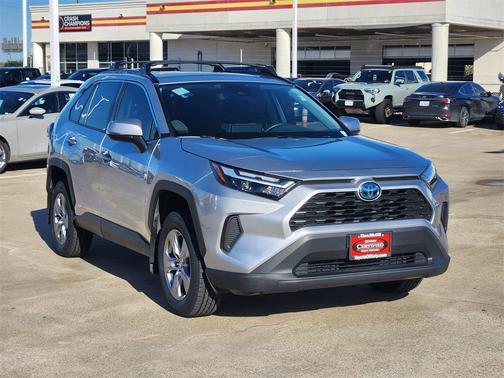 2024 Toyota RAV4 Hybrid XLE