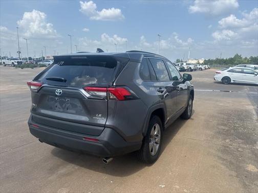 2024 Toyota RAV4 Hybrid LE