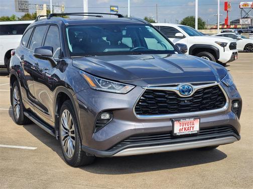 2021 Toyota Highlander Hybrid Platinum