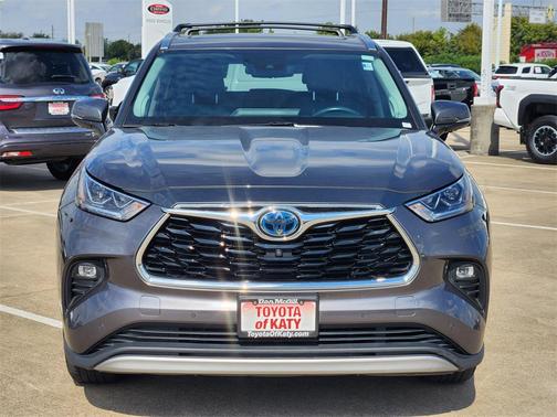 2021 Toyota Highlander Hybrid Platinum