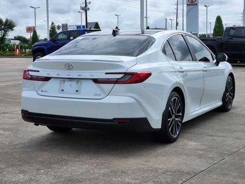 2025 Toyota Camry XLE