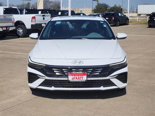 2025 Hyundai ELANTRA SEL