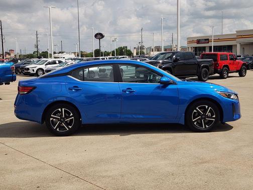 2025 Nissan Sentra SV