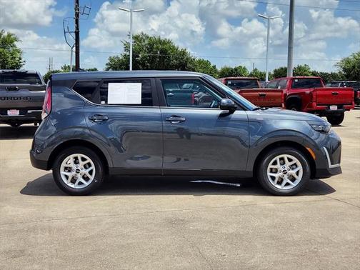 2024 Kia Soul LX