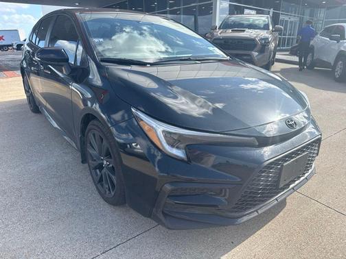 Midnight Black Metallic 2024 Toyota Corolla SE