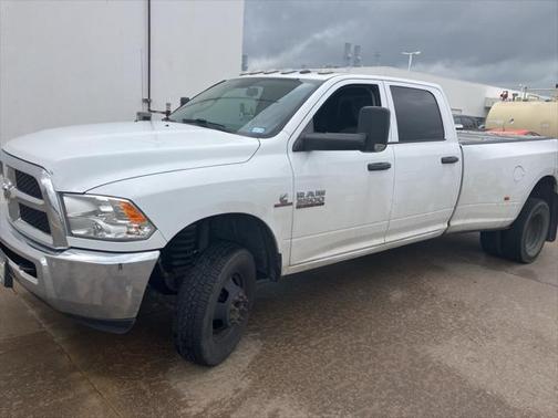 2018 RAM 3500 Tradesman Crew Cab 4x4 8' Box