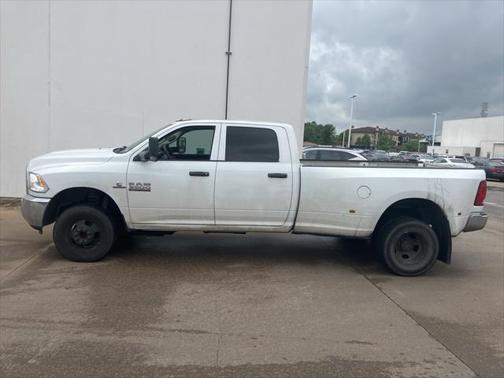 2018 RAM 3500 Tradesman Crew Cab 4x4 8' Box