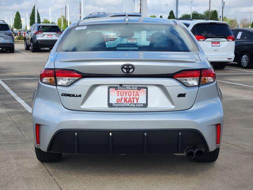 Classic Silver 2025 Toyota Corolla SE