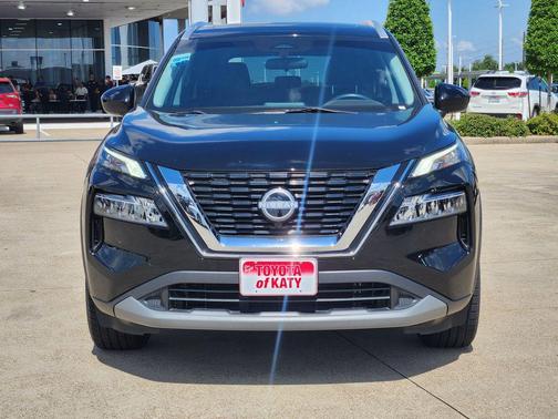 Super Black 2023 Nissan Rogue SV
