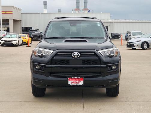 Midnight Black Metallic 2024 Toyota 4Runner TRD Sport