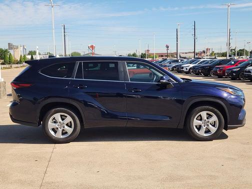 Blueprint 2025 Toyota Highlander LE