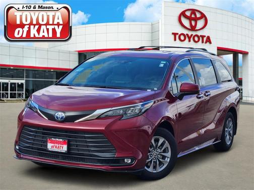 2025 Toyota Sienna XLE