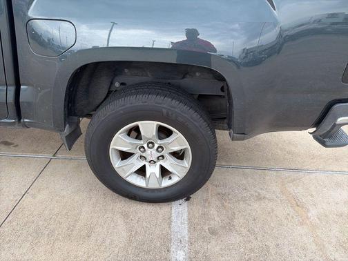 Dark Slate Metallic 2017 GMC Canyon SLE